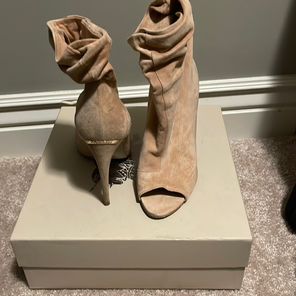 Burberry booties!